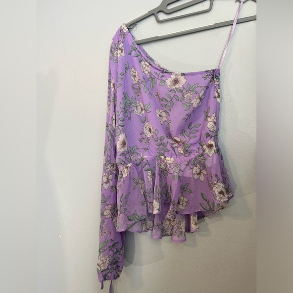 Purple one shoulder floral peplum longsleeve vici XS blouse - Picture 4 of 4